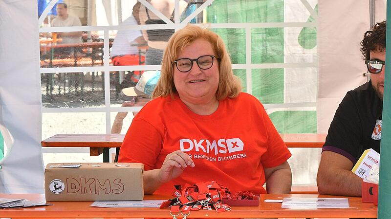 Gemeinsam mit der Deutschen Knochenmarkspenderdatei (DKMS) konnten sich die Besucher und Spieler drei tag lang registrieren lassen.