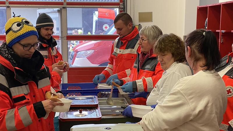 Kaum zu fassen, mit welcher Selbstverst&auml;ndlichkeit im Landkreis Ha&szlig;berge Hilfeleistung organisiert wird. Die ehrenamtlichen Helfer daf&uuml;r stehen im Hintergrund zur Verf&uuml;gung. So wurde vor Kurzem bei einer Vermisstensuche in der Winterk&auml;lte umgehend...