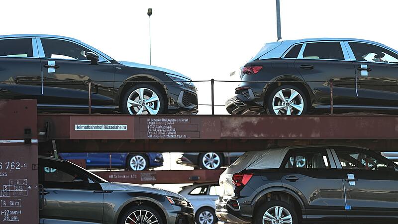 Auto-Verladung US-Präsident Donald Trump macht Ernst mit seinen Zöllen. Das hat gravierende Auswirkungen auf die Wirtschaft in Franken - vor allem auf die Automobilzulieferindustrie.