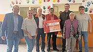 &Uuml;bergabe der Spende in H&ouml;he von 1000 Euro.