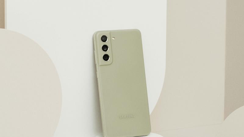 Samsung Galaxy S21 FE 5G Fan Edition CES