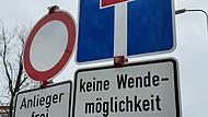 Solche Schilder werden die Verkehrsteilnehmer in Herzogenaurach auch dieses Jahr begleiten.