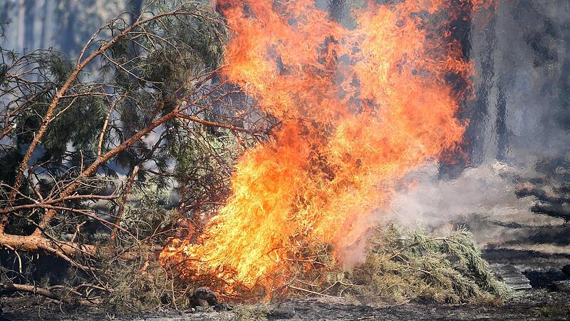 Als Sonderausstattung zur Waldbrandbekämpfung wünscht sich die Weitramsdorfer Wehr als sinnvolle Ergänzung zum HLF 10 ein Tanklöschfahrzeug mit einem 3000-Liter-Wassertank.