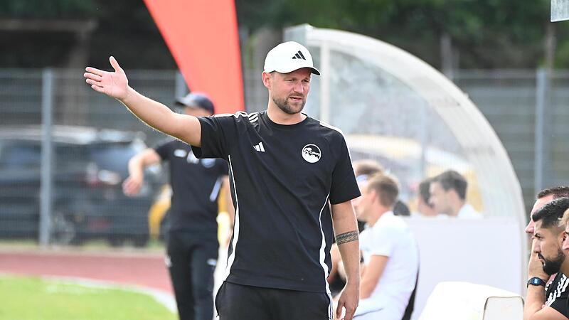 Carl-Philipp Schiebel, Cheftrainer der Ersten Mannschaft des FC Coburg in der Bayernliga, übernimmt wieder die Leitung des Nachwuchsleistungszentrums in Coburg.