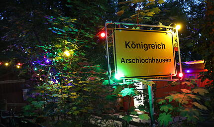 Arschlochhausen gibt es nur drei Tage lang. Dann kehrt wieder f&uuml;r ein Jahr Ruhe ein.