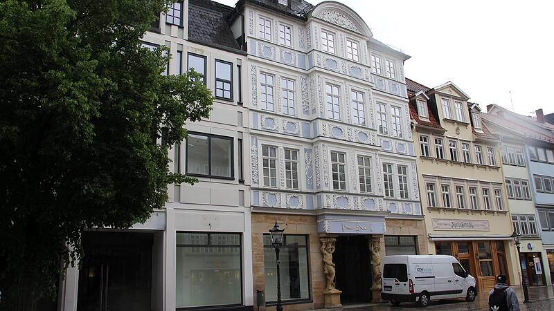 Seit Ende 2020, als C&A sowie s.Oliver ihre Gesch&auml;fte schlossen, steht das Geb&auml;ude Spitalgasse 12/14  leer.