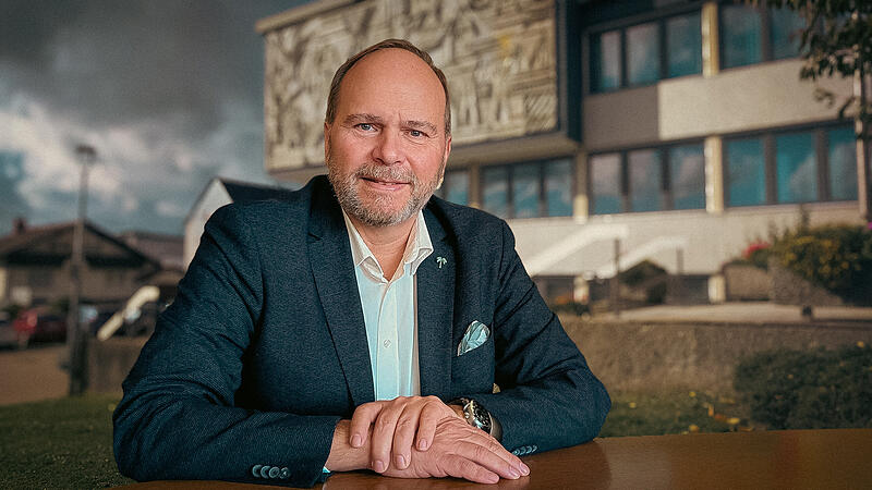 Bernd Reisenweber, Debatte um seine Nachfolge in Ebersdorf