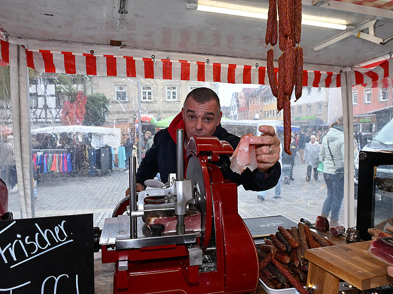 Ob Käse, Wurst, Kuchen oder Korbwaren: Am verkaufsoffenen Sonntag in Forchheim wurde jeder fündig.