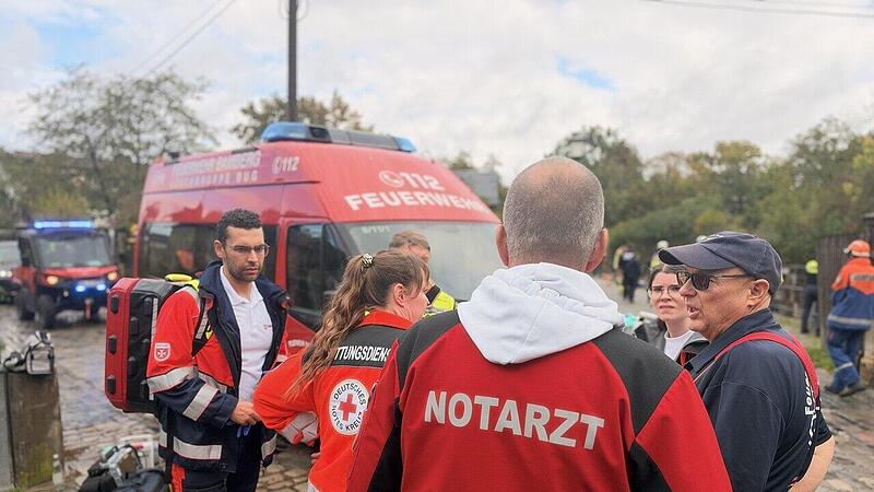 Sportbootunfall in Bamberg: Fünf Ruderer kentern in historischer Schleuse Sportbootunfall in Bamberg: Fünf Ruderer kentern in historischer Schleuse