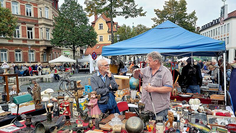Antikmarkt Bamberg: Hier können Besucher nach Herzenslust Raritäten und Lieblingsstücken entdecken.Antikmarkt Bamberg feiert 25-jähriges Jubiläum Antikmarkt Bamberg: Hier können Besucher nach Herzenslust Raritäten und Lieblingsstücken entdecken.