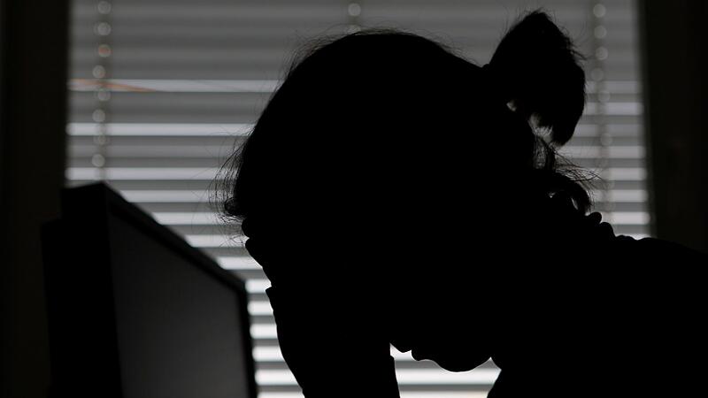 Viele Menschen kämpfen mit Angstzuständen. Die Ursachen können vielfältig sein.