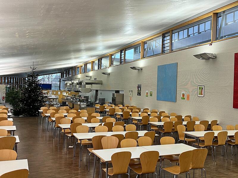 Mensa In der Feldkirchenstraße in Bamberg gibt es derzeit noch Fleischgerichte. Aber wie lange noch?