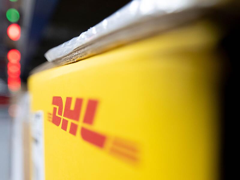 DHL