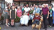 Im Kreise ihrer Familie und der Angehörigen feierten Ingeborg und Rudolf Schmidt ihre „Diamantene Hochzeit“, wozu auch Erster Bürgermeister Robert Hümmer für die Gemeinde Altenkunstadt gratulierte.