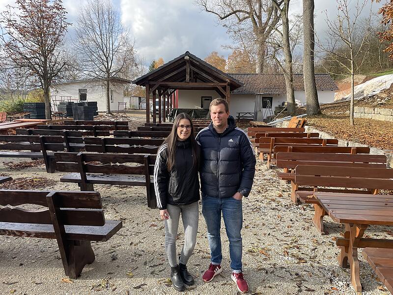 In Zentbechhofen verwirklichen Steffen Ramer und Julia M&uuml;ller den Traum vom eigenen Biergarten.