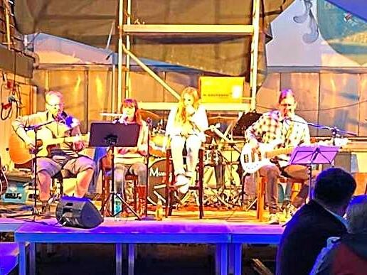 Beim Fest gab es viel Musik.privat Beim Fest gab es viel Musik.privat