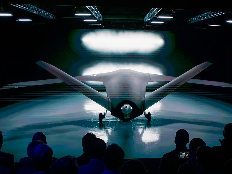 Autonomes Kampfflugzeug CA-1 Europa