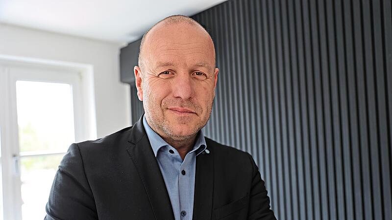 Es war eine kleine Sensation: Erstmals in der Geschichte des Zweckverbandes ging der Vorsitz nach Wirsberg: Bürgermeister Jochen Trier erklärte, dass er das Beste für alle Mitgliedsgemeinden wolle.Sonny Adam Es war eine kleine Sensation: Erstmals in der Geschichte des Zweckverbandes ging der Vorsitz nach Wirsberg: Bürgermeister Jochen Trier erklärte, dass er das Beste für alle Mitgliedsgemeinden wolle.Sonny Adam