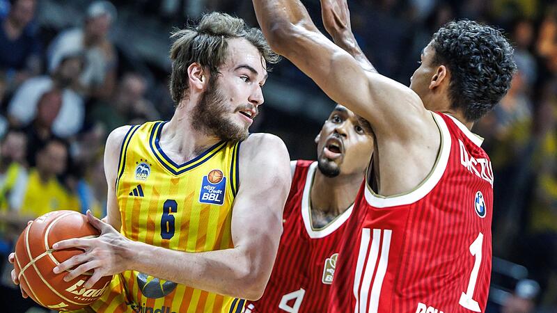 Alba Berlin - FC Bayern München Alba Berlin - FC Bayern München