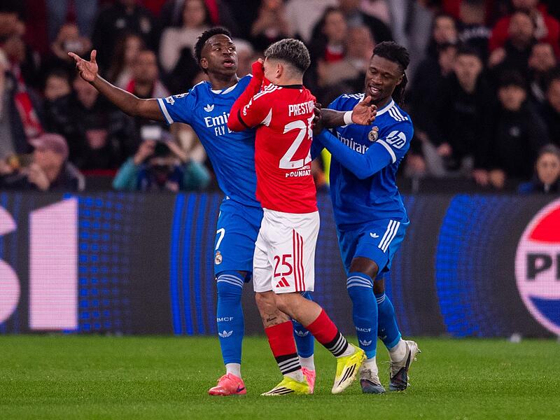 Vinicius Junior und Gianluca Prestianni