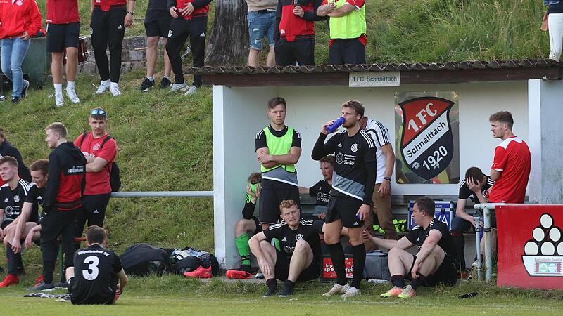 Bittere Entt&auml;uschung in Hiltpoltstein: Die Hippos vergeben die gro&szlig;e Chance auf die Kreisliga &ndash; ebenso wie die DJK Wimmelbach, die Siemens Erlangen unterliegt.Forchheim & Fr&auml;nkische Schweiz