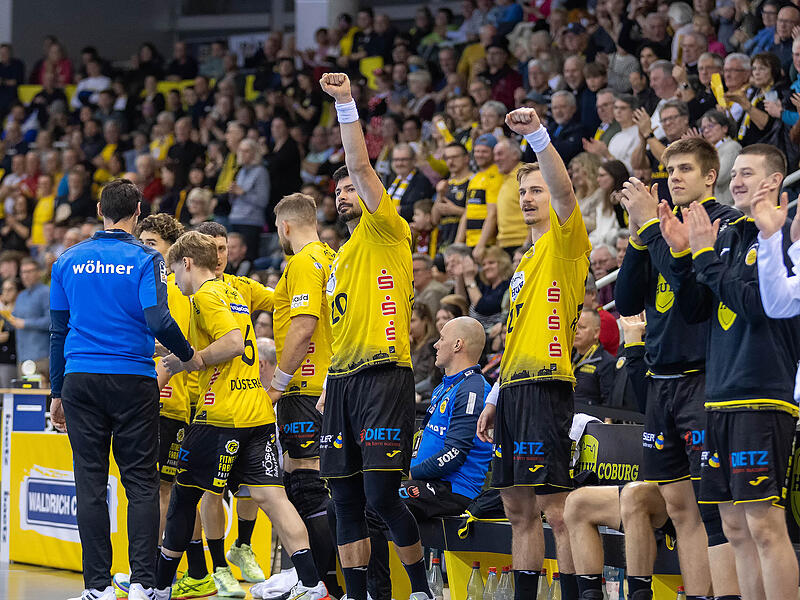 Die Bank des HSC Coburg konnte einen Heimsieg gegen den HC Oppenweiler/Backnang bejubeln.