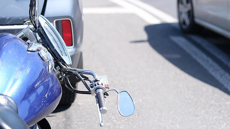 Unfall mit Motorrad Auffahrunfall Unfall mit Motorrad Auffahrunfall