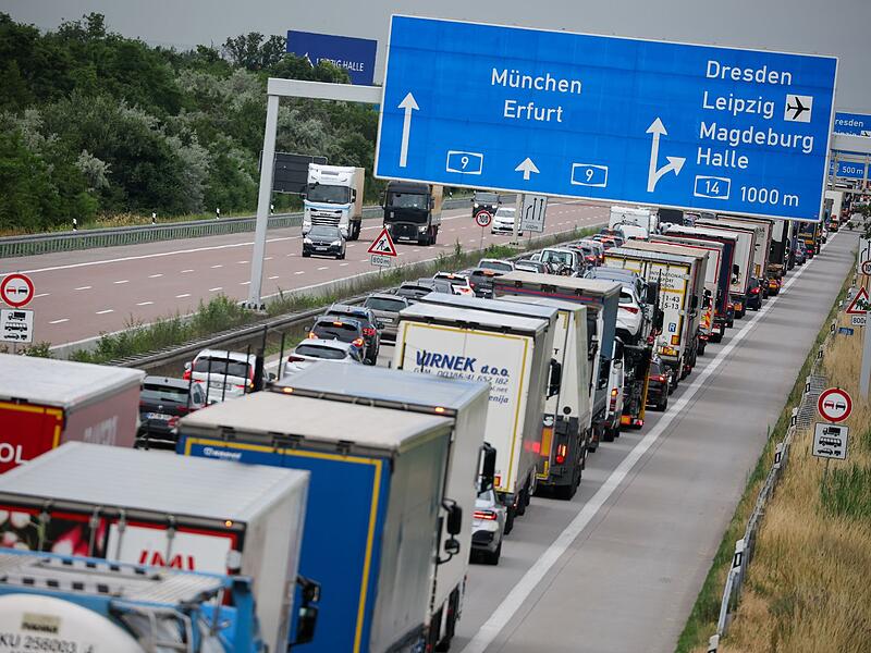 G&uuml;tertransport per Stra&szlig;e