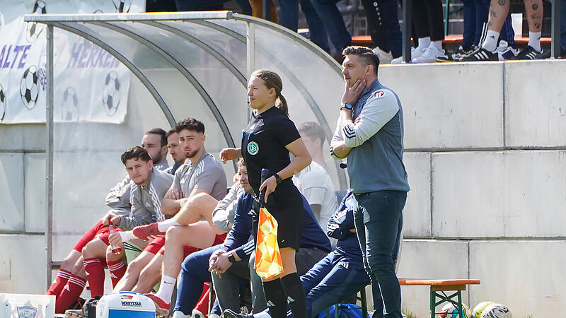Achim Engel, Trainer des TSV M&ouml;nchr&ouml;den, will mit seiner Mannschaft in der Landesliga Nordwest noch die 40-Punkte-Marke knacken.