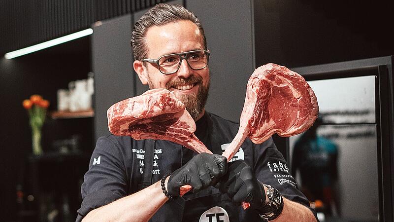 Der Bad Kissinger Fleischsommelier Thomas Faber, Inhaber der Faber Feinkost GmbH, ist Gastgeber des Jahrestreffens des Vereins deutscher Fleischsommeliers.. Der Bad Kissinger Fleischsommelier Thomas Faber, Inhaber der Faber Feinkost GmbH, ist Gastgeber des Jahrestreffens des Vereins deutscher Fleischsommeliers