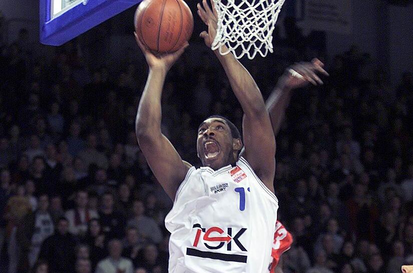 Power Forward Fred Williams verbrachte zwei Spielzeiten in Bamberg. Das Heimspiel gegen Alba Berlin im November 2001 war vielleich sein bestes im TSK-Trikot.