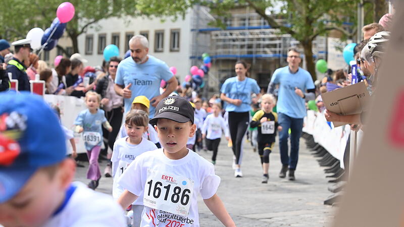 Der Startschuss des Weltkulturerbelaufs fiel mit dem Ertl-Bambinilauf.Weltkulturerbelauf 2025: Bambinilauf Der Startschuss des Weltkulturerbelaufs fiel mit dem Ertl-Bambinilauf.