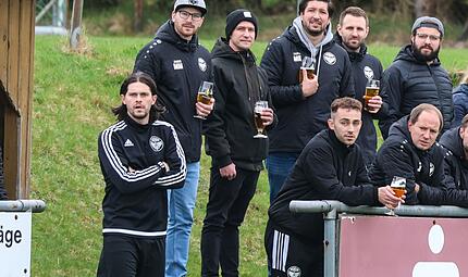 Lukas Wich (links, hier bei einem Kreisklassen-Spiel vor einem Jahr) ist Rückendeckung in Neufang gewiss. Lukas Wich (links, hier bei einem Kreisklassen-Spiel vor einem Jahr) ist Rückendeckung in Neufang gewiss.