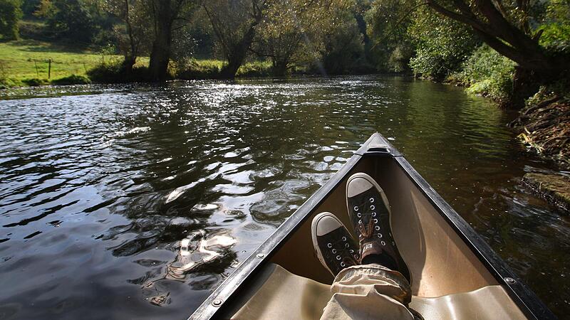 Das Paddeln auf der Fränkischen Saale im Landkreis Bad Kissingen ist 2025 wieder erlaubt. Das Paddeln auf der Fränkischen Saale im Landkreis Bad Kissingen ist 2025 wieder erlaubt.