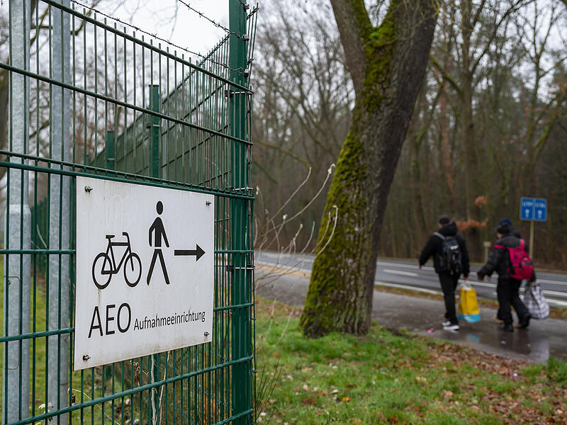 Die Stadt Bamberg drängt darauf, dass das Ankerzentrum Ende 2025 nach dann zehn Jahren geschlossen wird.