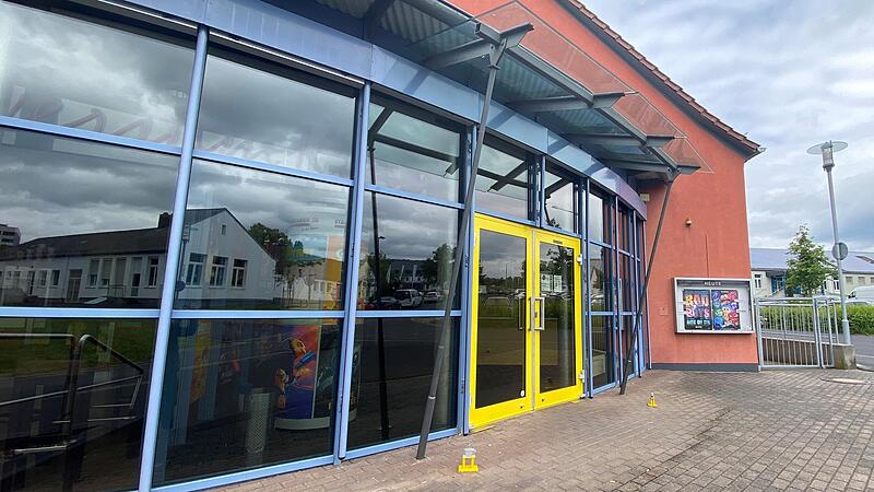 Das Kino in Bad Kissingen steht laut einer Kleinanzeige zum Verkauf.