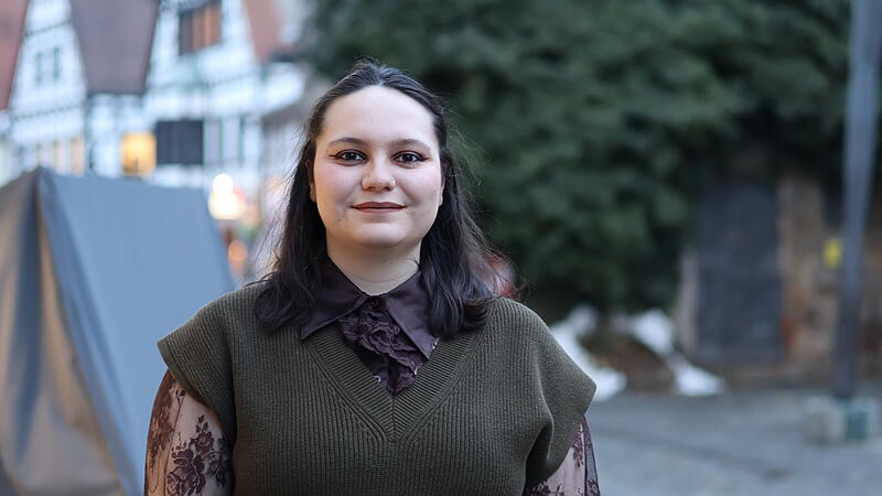 Joy W&uuml;stner kandidiert f&uuml;r Die Linke in Herzogenaurach f&uuml;r das Amt des B&uuml;rgermeisters.