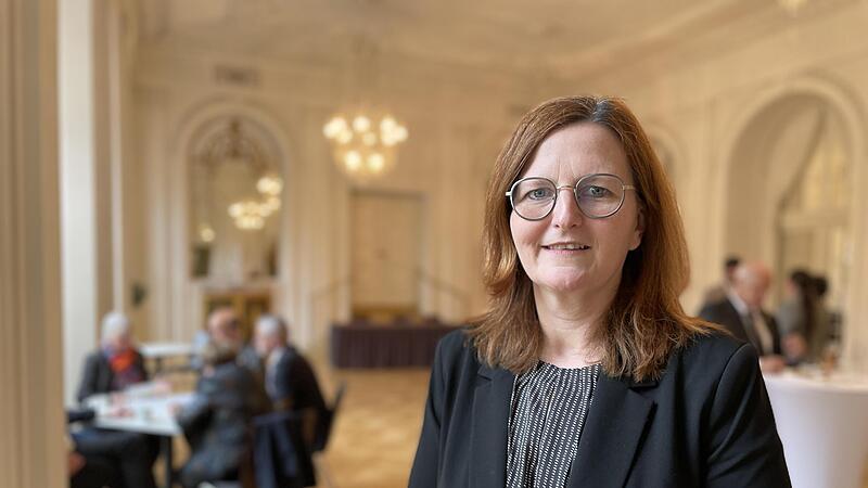 Sylvie Thormann ist seit 2018 Kurdirektorin und Geschäftsführerin der Staatsbad GmbH in Bad KIssingen. Sie verlässt das Unternehmen Ende des Jahres 2025. Sylvie Thormann ist seit 2018 Kurdirektorin und Geschäftsführerin der Staatsbad GmbH in Bad KIssingen. Sie verlässt das Unternehmen Ende des Jahres 2025.