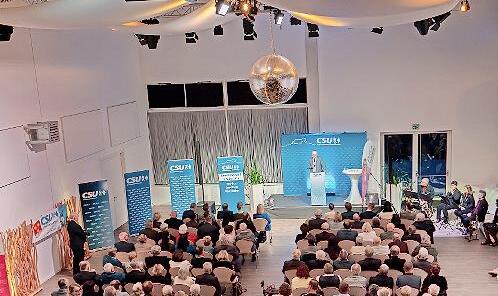 Der CSU-Ortsverband Forchheim, die Stadtverbandsversammlung und der Kreisverband Forchheim veranstalteten den traditionellen Neujahrsempfang. Der CSU-Ortsverband Forchheim, die Stadtverbandsversammlung und der Kreisverband Forchheim veranstalteten den traditionellen Neujahrsempfang.