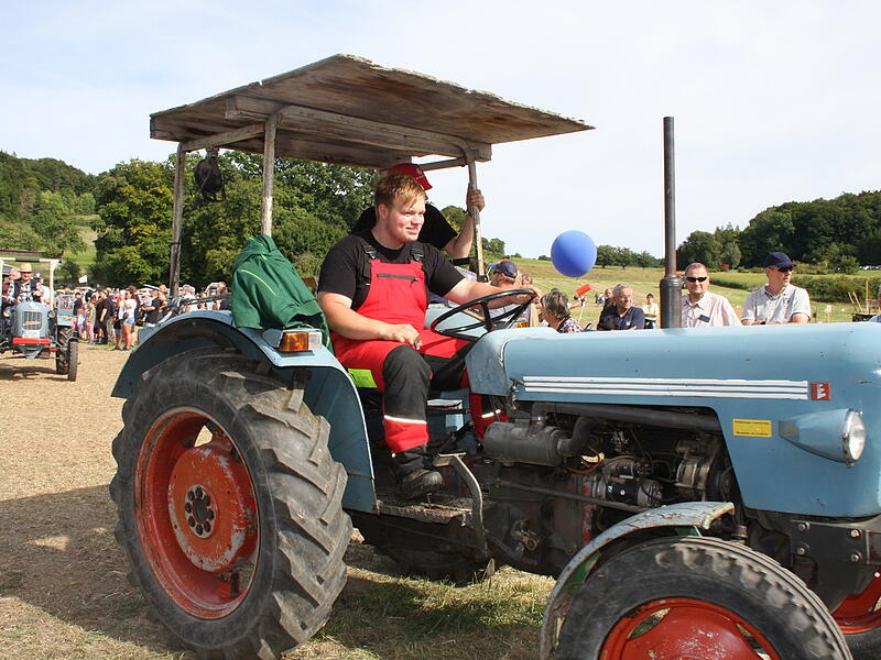Das inzwischen 10. Eichertreffen der Eicherfreunde in Affalterthal wurde am Wochenende mit einem Besucheransturm von rund 3000 Schaulustigen zu einem wahren Volksfest in dem kleinen Egloffsteiner Ortsteil.