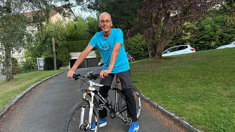 Frank Herrmann machte auf seiner „fairen Biketour“ auch Station in Kulmbach.