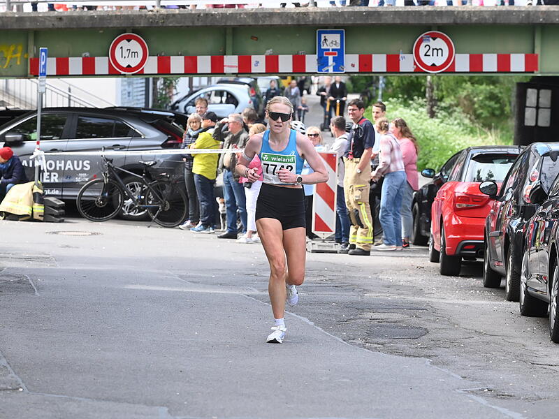 Weltkulturerbelauf 2025: 10,7 Kilometer durch Bamberg. Etwa 3700 Teilnehmer waren beim Wieland-Lauf am Start.