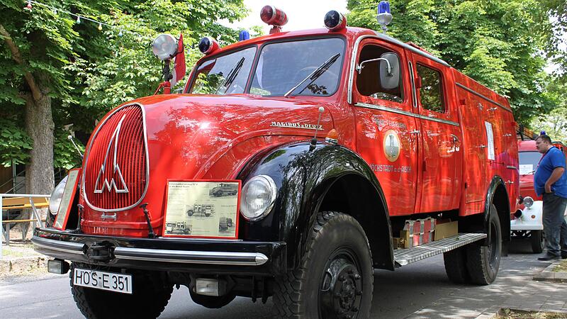 Das &auml;lteste Modell der Oldtimer-Flotte: das Tankl&ouml;schfahrzeug Magirus-Deutz von 1954 ist in Diensten der Freiwilligen Feuerwehr H&ouml;chstadt.