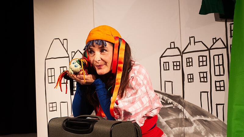 Das Chapeau Claque Kinder- und Jugendtheater aus Bamberg ist zu Besuch in ForchheimForchheim & Fränkische Schweiz Das Chapeau Claque Kinder- und Jugendtheater aus Bamberg ist zu Besuch in Forchheim