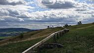 Forchheim & Fränkische Schweiz Besucherlenkung mit Schildern und Balustraden auf dem Walberla