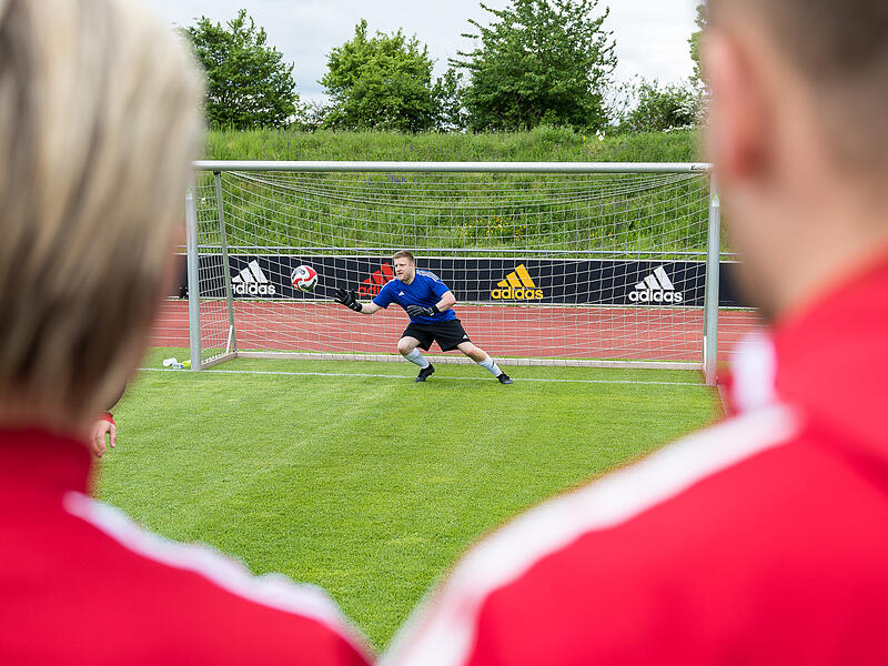 1. FC N&uuml;rnberg bolzt mit dem Special-Olympics-Team Deutschland in Herzogenaurach 2023