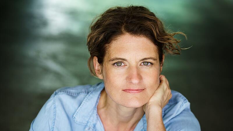 Eli Wasserscheid ist in Bamberg aufgewachsen. Sie verlie&szlig; die Stadt, um es als Schauspielerin zu schaffen.