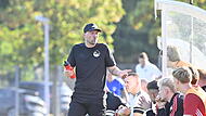 FCC-Trainer Carl-Philipp Schiebel sah vor dem Elfmeterpfiff gegen sein Team kein klares Handspiel. FCC-Trainer Carl-Philipp Schiebel sah vor dem Elfmeterpfiff gegen sein Team kein klares Handspiel.