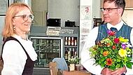 Blumen für die Fahnenpatin Karin HannaHeike Schülein Blumen für die Fahnenpatin Karin HannaHeike Schülein