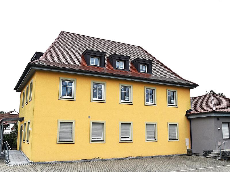 Der offene Jugendtreff ist jetzt im Pfarr- und Jugendheim in Altenkunstadt untergekommen. Er wird von der Stadt Burgkunstadt und der Gemeinde Altenkunstadt gemeinsam mit Unterstützung des BRK geführt.